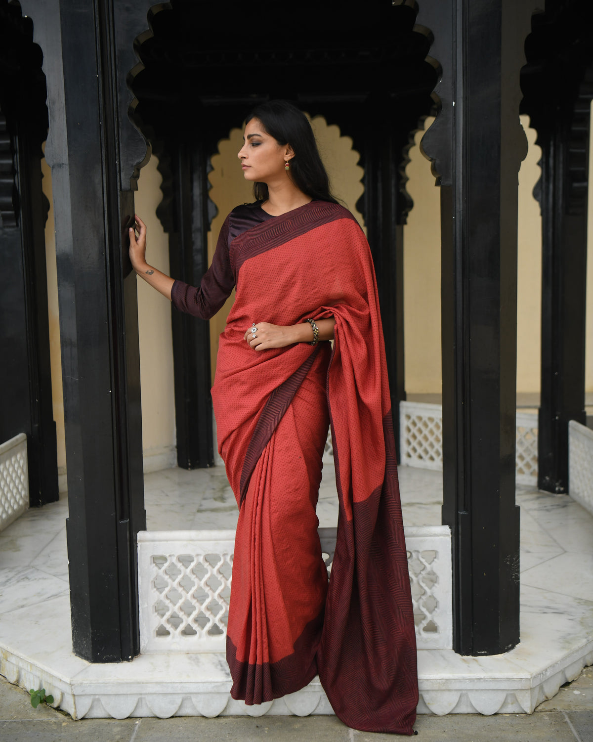 Nargis Alum Dot Saree