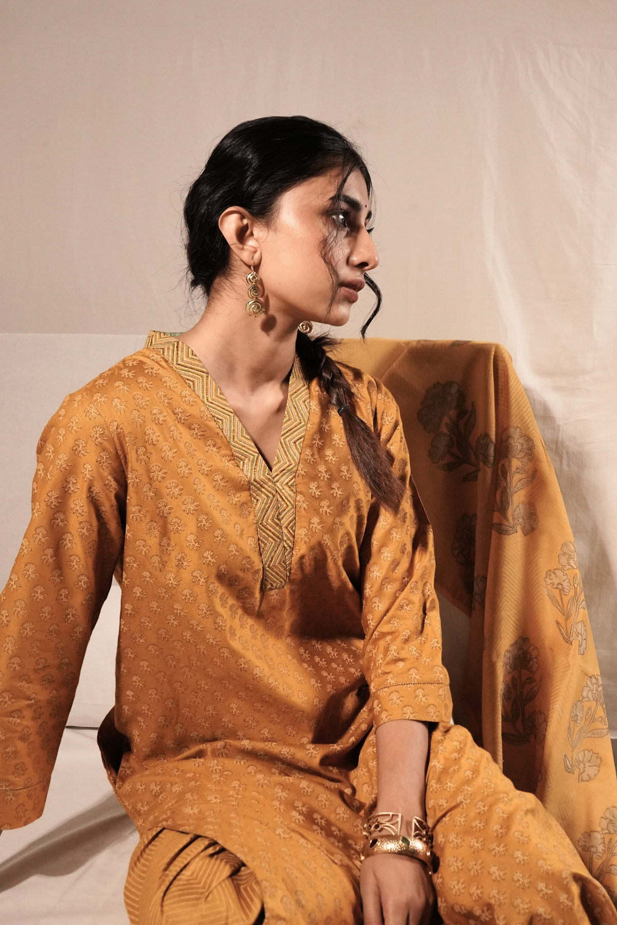 Nida Kurta & Pant - Yellow