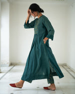 Nargis Bela Kurta