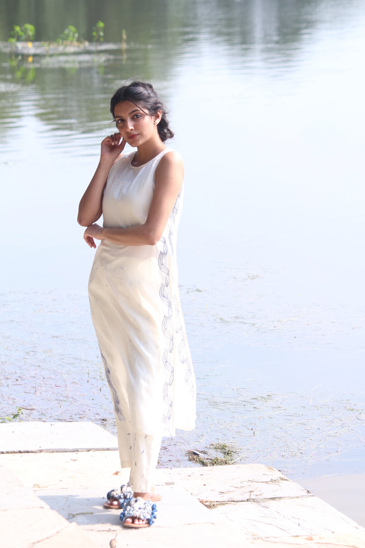 SCRIPT SLIT KURTA