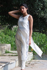 SCRIPT SLIT KURTA