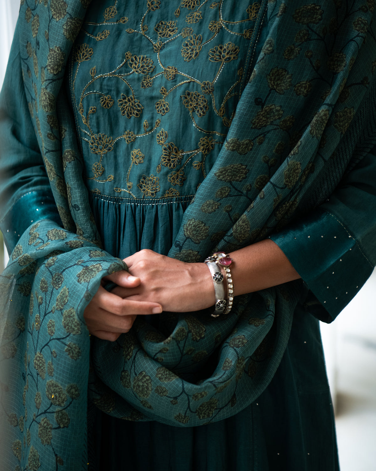 Nargis Nashpal Kota Dupatta
