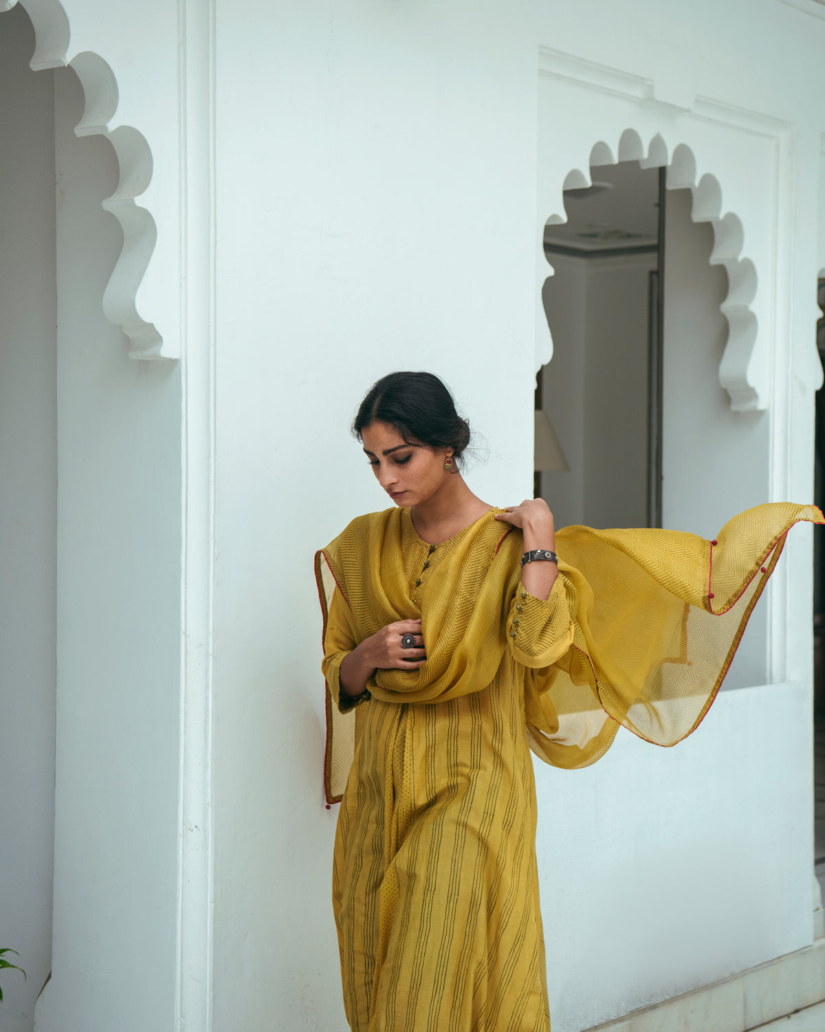 Nargis Haldi Kurta