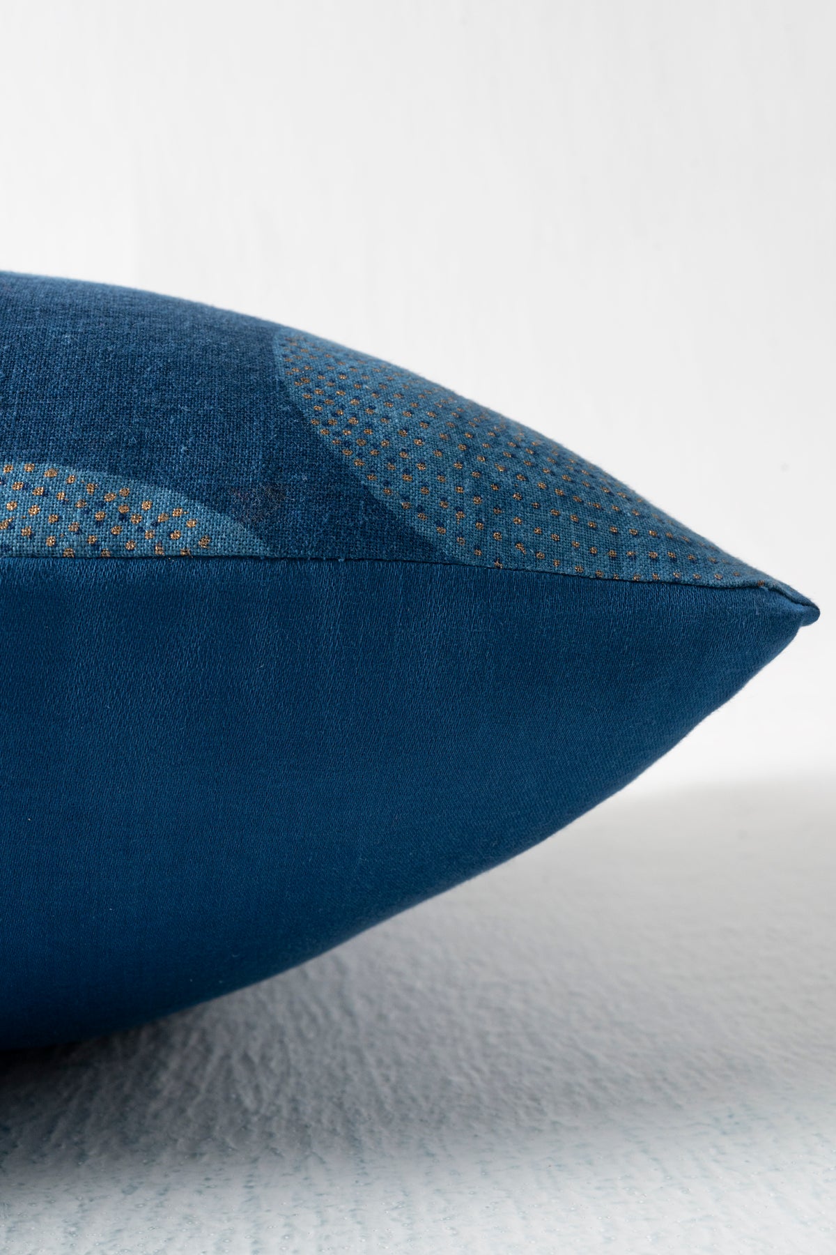 INDIGO MOON CUSHION