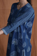 Peacock Panel Kurta : Indigo