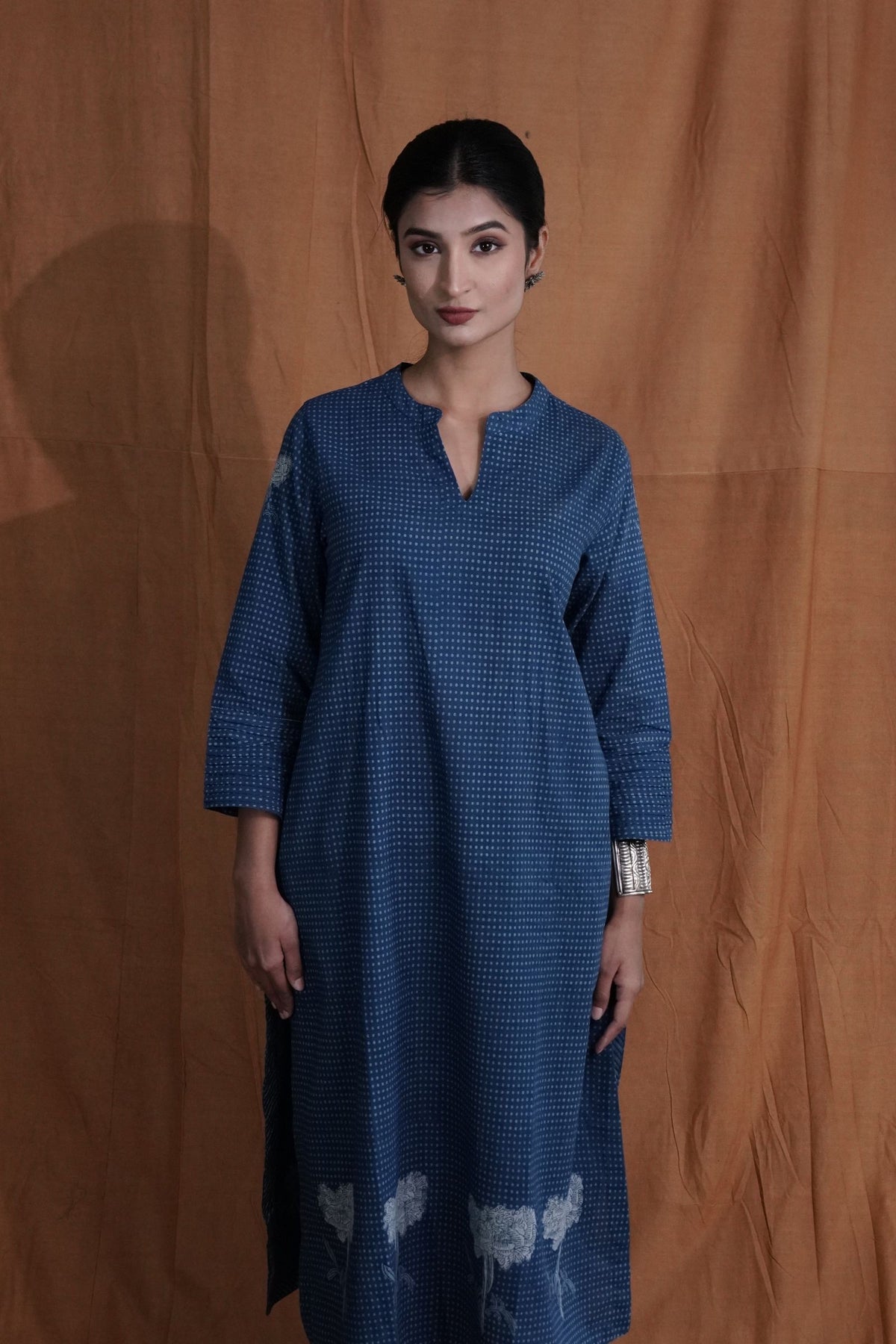 Floral Back Panel Kurta : Indigo