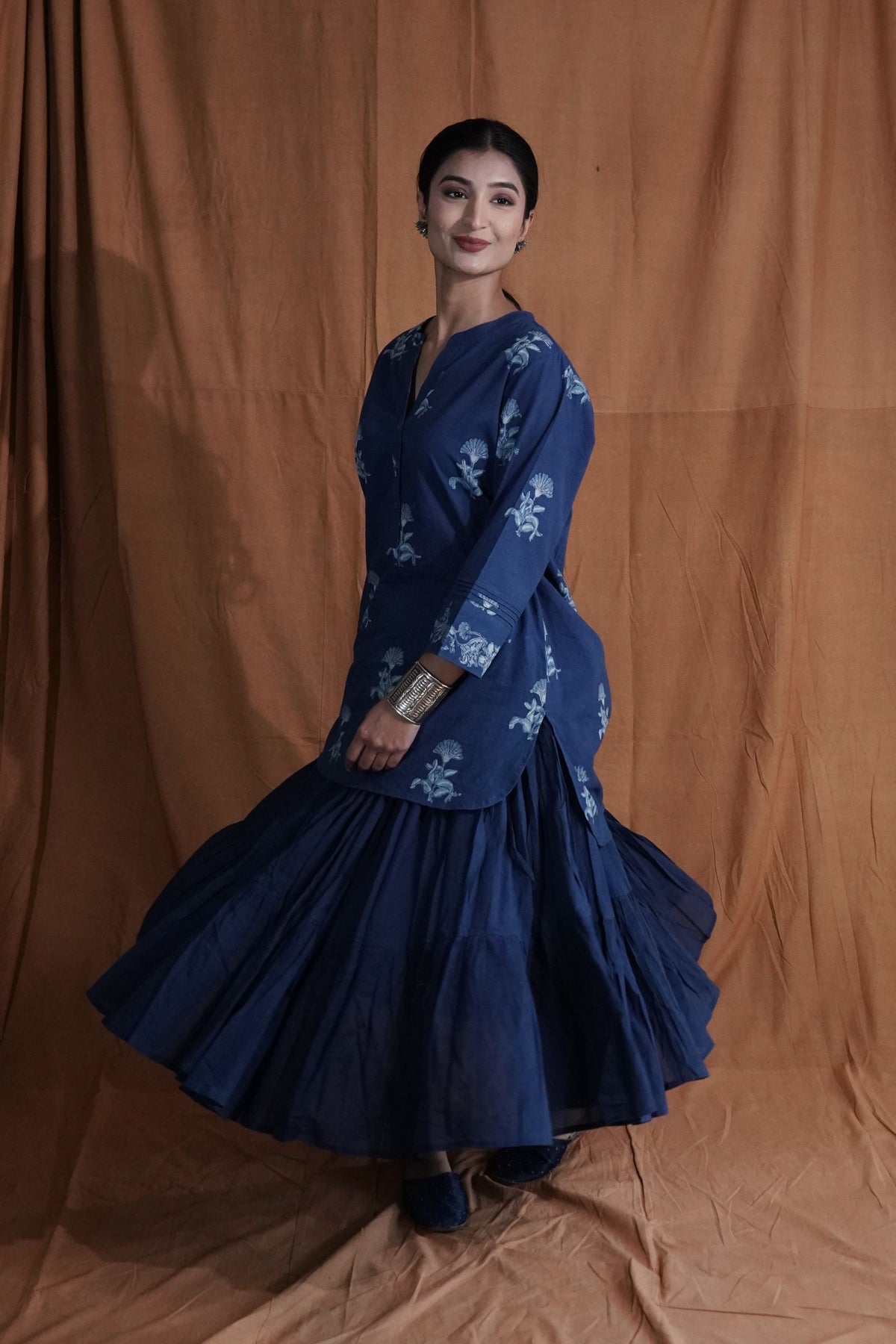 Short Butti Kurta : Indigo