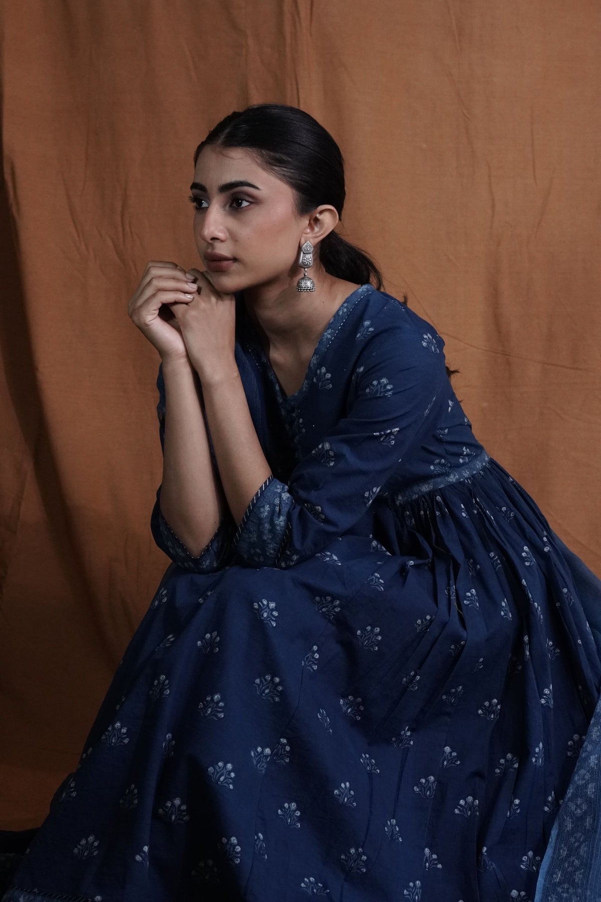 Gathered Butti Kurta: Indigo