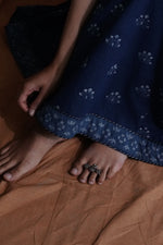 Gathered Butti Kurta: Indigo