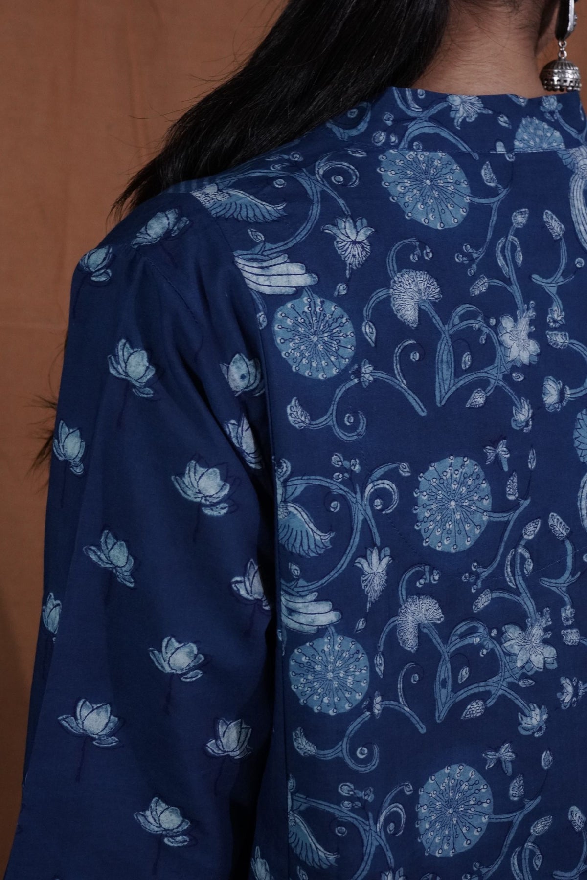 Panel Floral Kurta : Indigo