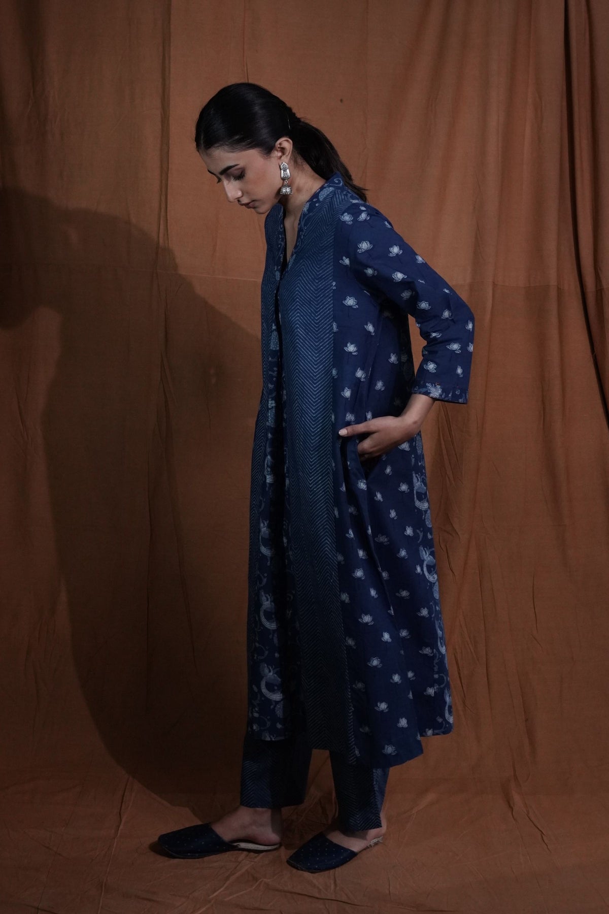Panel Floral Kurta : Indigo