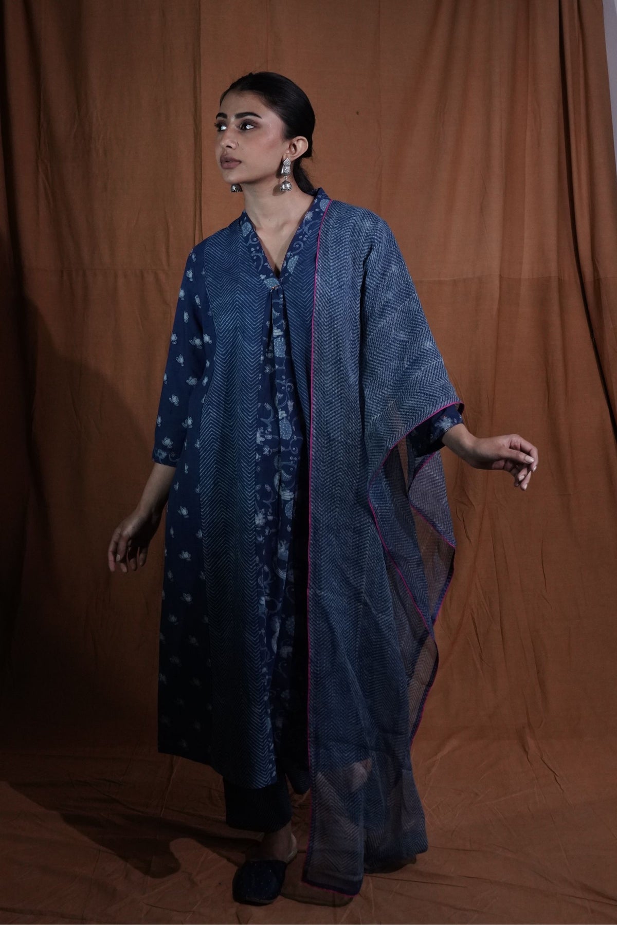 Panel Floral Kurta : Indigo