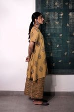 Basant Aakda Trousers