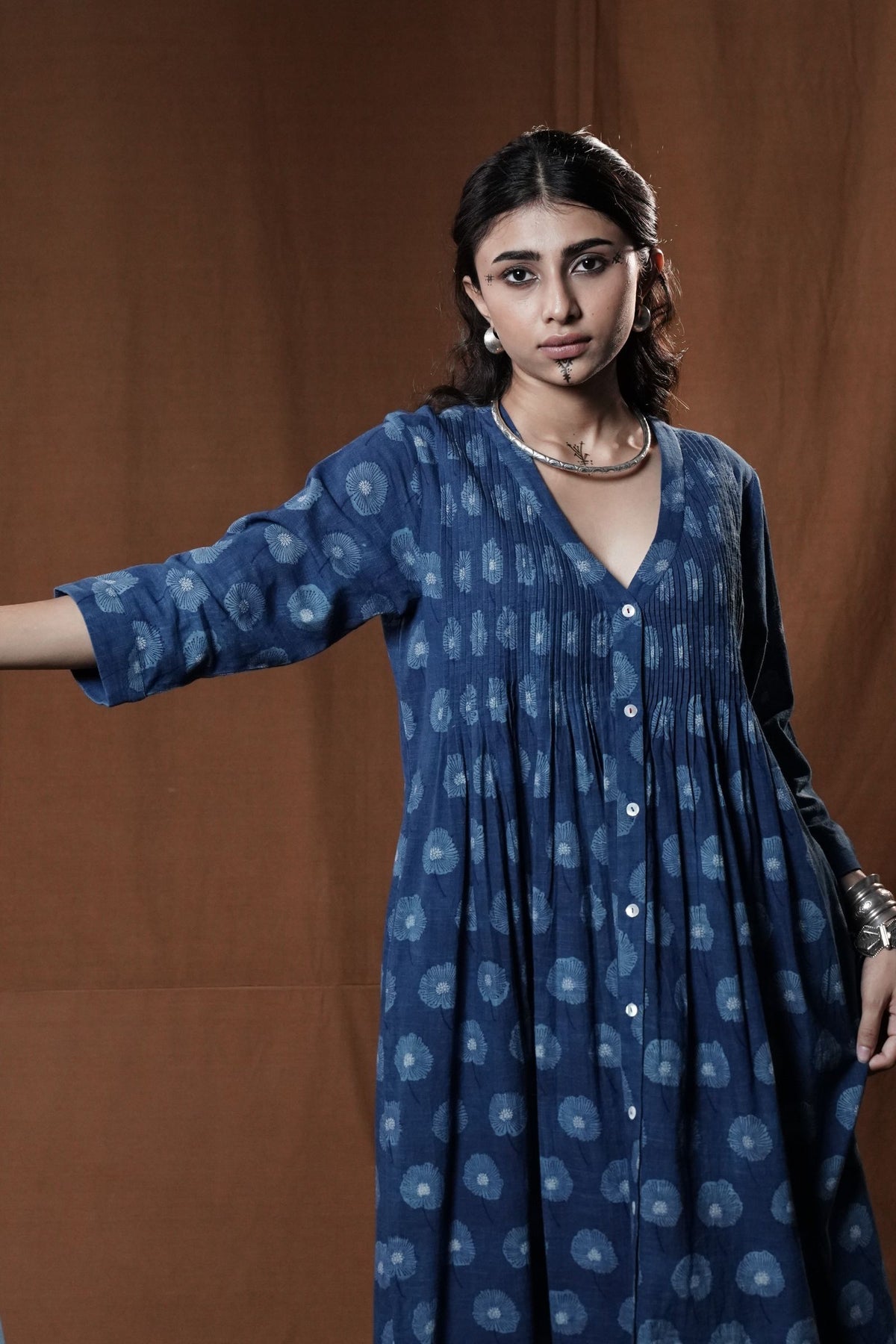 Khejri V-Neck Dress : Indigo