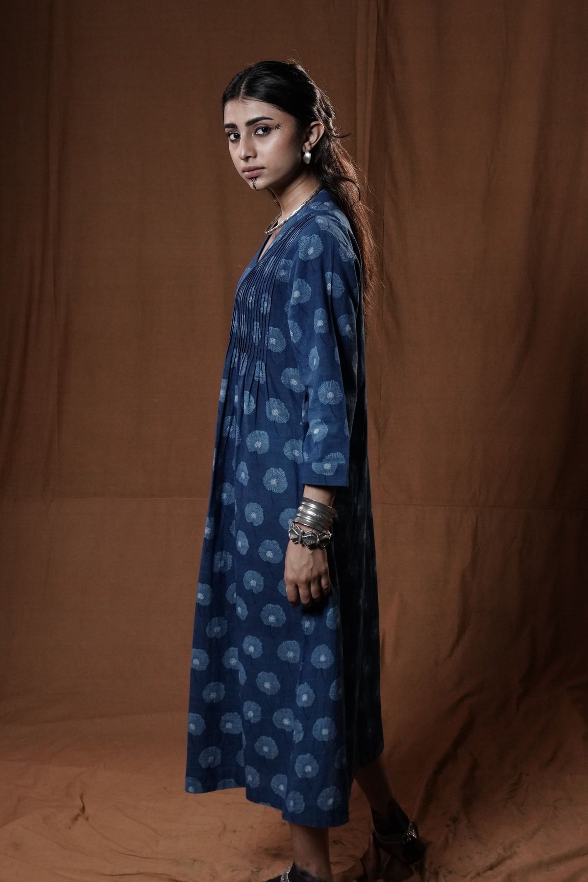 Khejri V-Neck Dress : Indigo