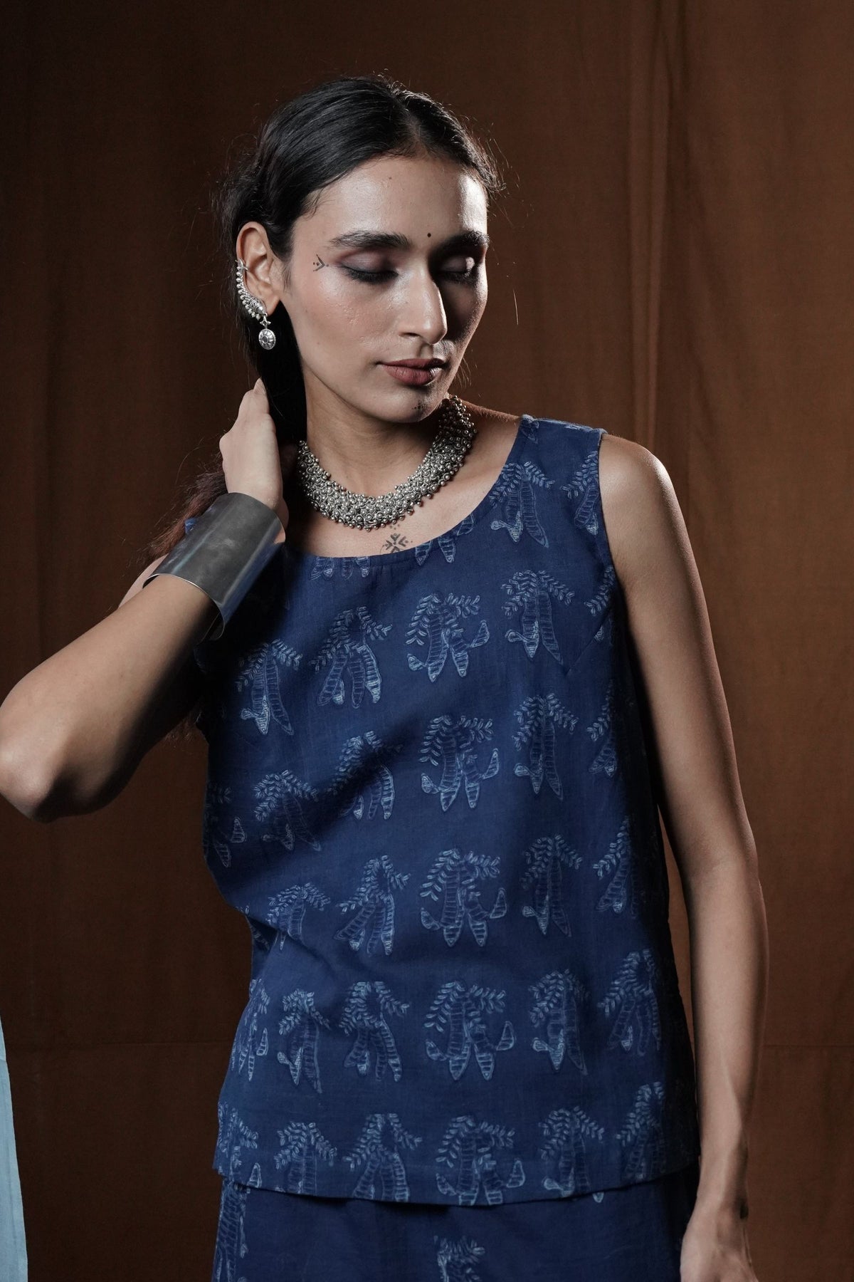 Khejri Butti Top : Indigo